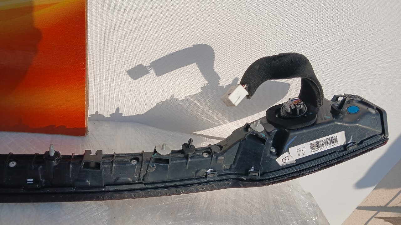 Geely Coolray Rear Continuous Tail Light 2023–2026 - Image 3
