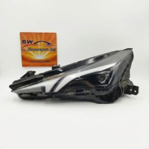 MG 7 right headlight