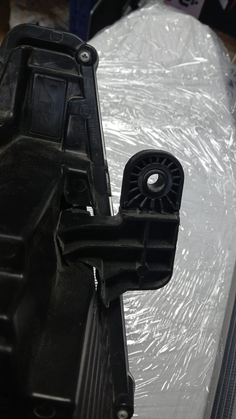 MG ZS Left-Hand Drive HEADLIGHT
