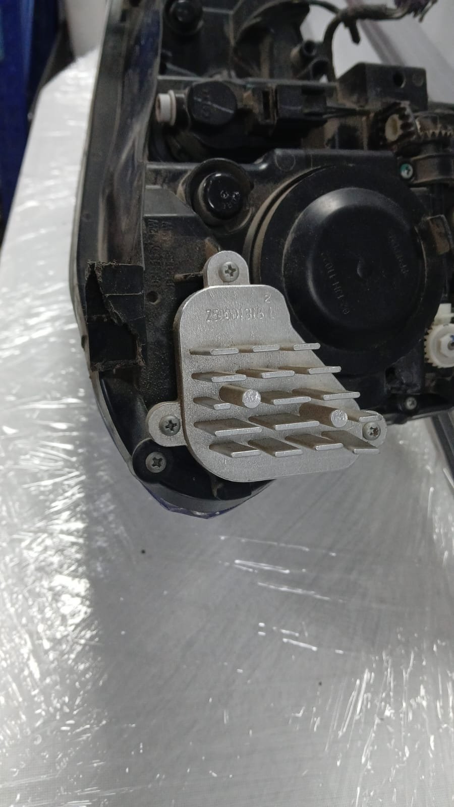 MG ZS Left-Hand Drive HEADLIGHT